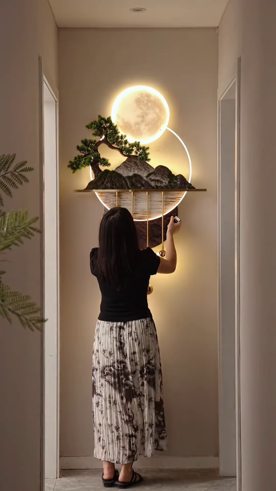 LED Moonlight Wall Art – A Fusion of Nature & Elegance
