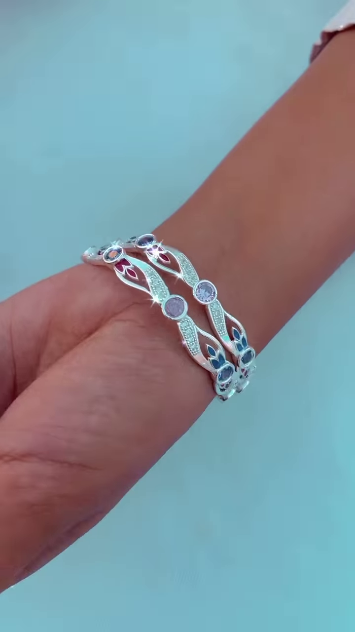 💖 Royal Radiance: A Bracelet of Bold Beauty 👑