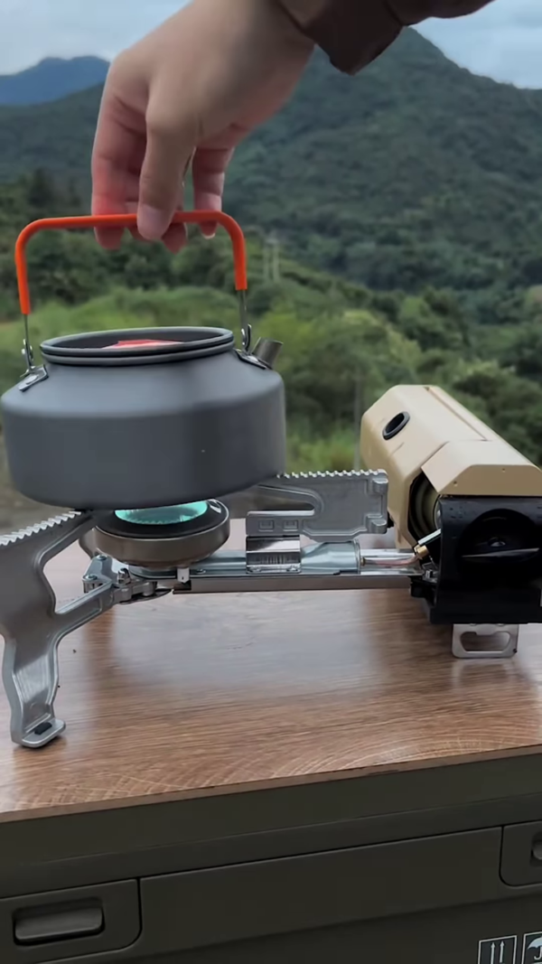 🔥 Foldable Dual-Burner Camping Stove – Power in Your Backpack!