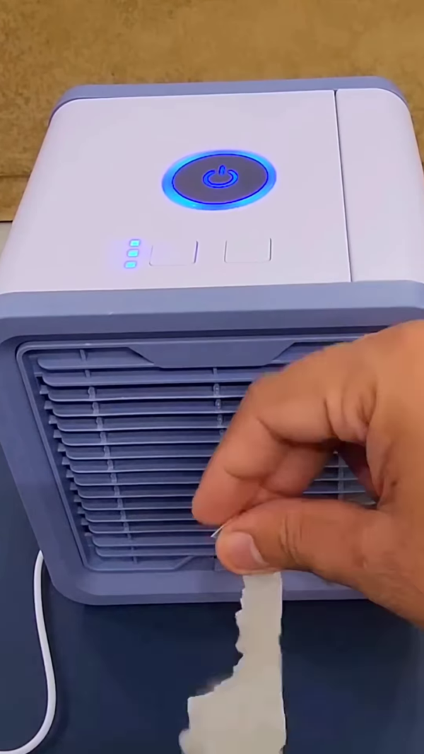 ❄️ Mini AC – Chill Anywhere, Anytime! 💨