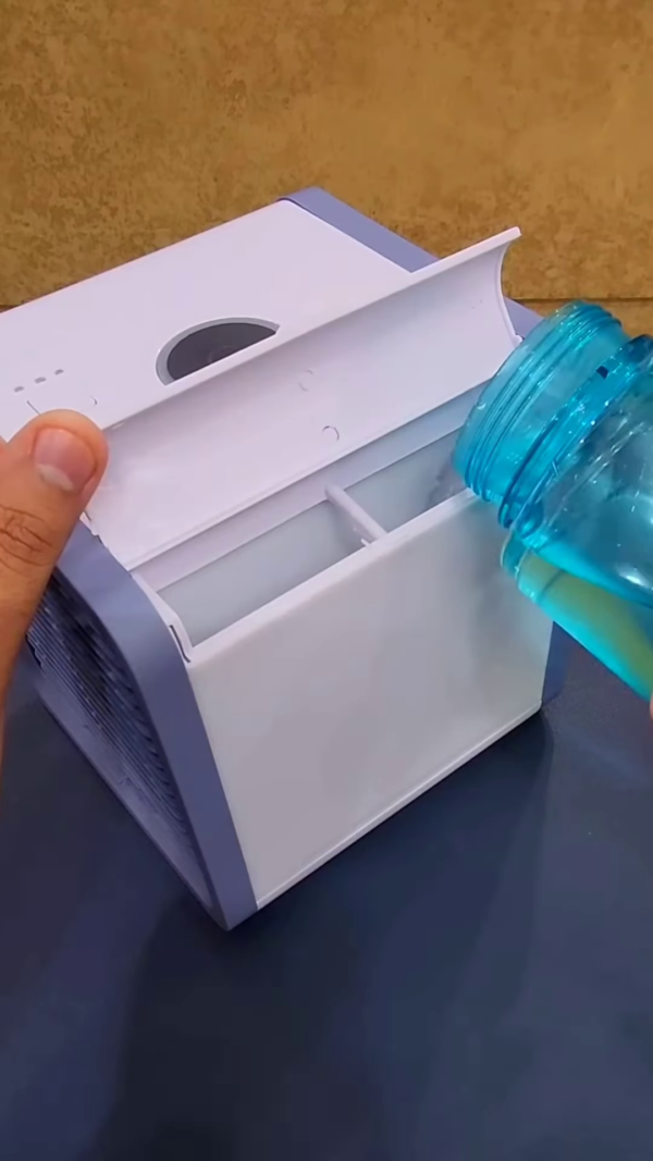 ❄️ Mini AC – Chill Anywhere, Anytime! 💨 - Image 2